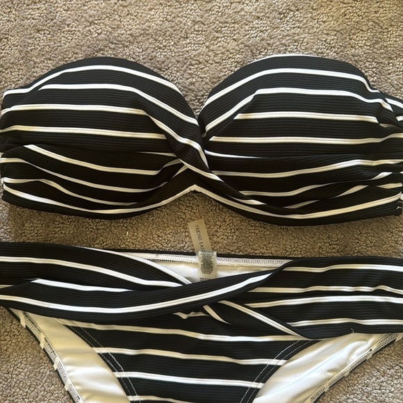 Victoria’s Secret black and white bikini set strapless padded size small 34C - Picture 3 of 4